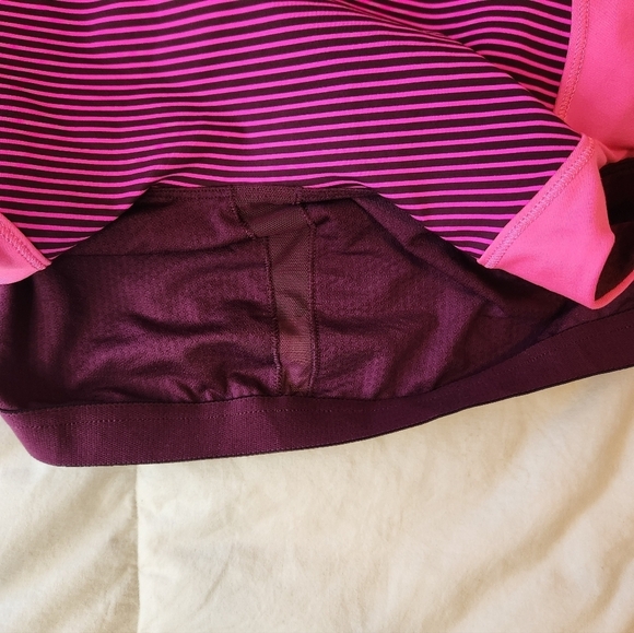Lululemon Women's Tank - Picture 4 of 8